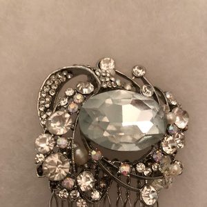 Beautiful Crystal  Hair Brooch